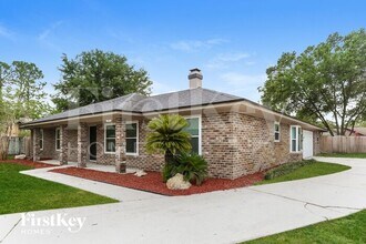 800 Driftwood Pl in Orange Park, FL - Building Photo - Building Photo