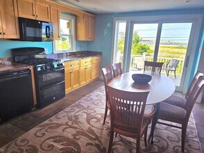 99 N Reservation Terrace, Unit WINTER in Newburyport, MA - Building Photo - Building Photo