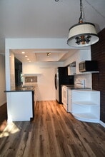 925 Willow Tree Dr, Unit D in Las Vegas, NV - Building Photo - Building Photo