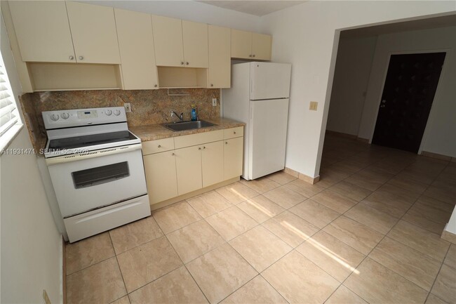 property at 1828 NW 19th St