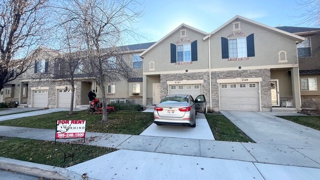 property at 2343 Adelaide Dr