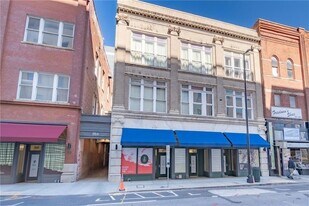 215 Mitchell St SW, Unit PH 1 Building 11-1106 in Atlanta, GA - Building Photo