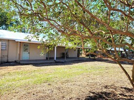 4362 W Midway Rd in Fort Pierce, FL - Building Photo