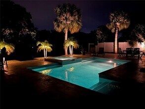 345 Avenida Leona in Siesta Key, FL - Building Photo - Building Photo