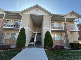 1077 W 1360 S, Unit 1077 in Orem, UT - Building Photo