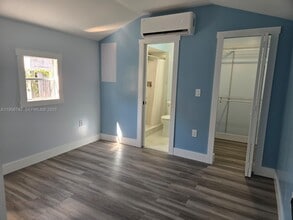 9650 SW 163rd St in Miami, FL - Foto de edificio - Building Photo