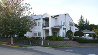 Cascadia Village in Sandy, OR - Foto de edificio - Building Photo