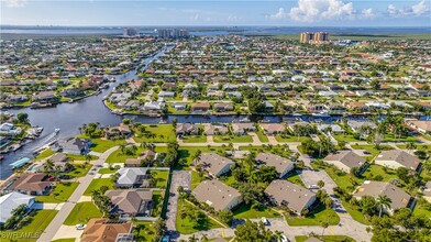 5118 SW Courtyards Way in Cape Coral, FL - Building Photo - Building Photo