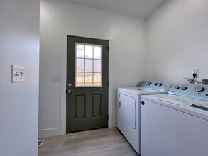 2439 Adams Ave in Knoxville, TN - Building Photo - Building Photo