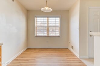 906 Heritage Way in Wilton, NY - Building Photo - Building Photo