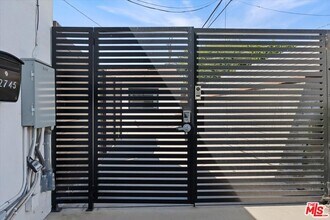 12745 Bloomfield St in Los Angeles, CA - Building Photo - Building Photo