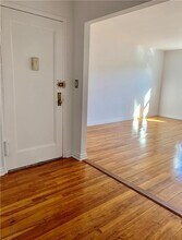 1833 Palmer Ave in Larchmont, NY - Building Photo - Building Photo