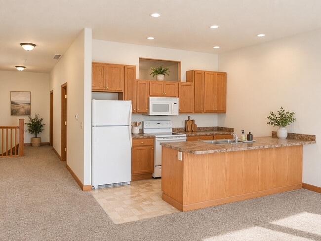 121-123 S Main St in Elkhart, IN - Foto de edificio - Building Photo