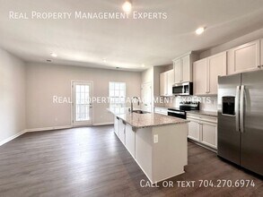 1305 May Apple Dr in Stallings, NC - Building Photo - Building Photo