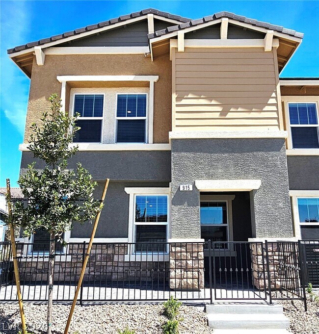 915 Violet Heron St in Henderson, NV - Building Photo - Building Photo