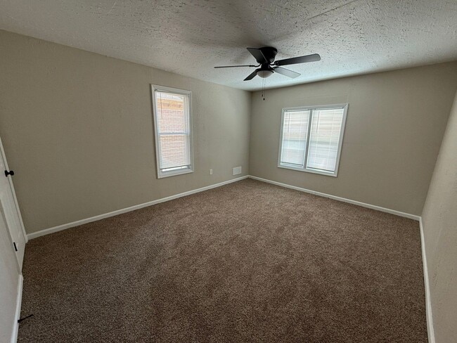 853 E Grand Blvd in Detroit, MI - Building Photo - Building Photo