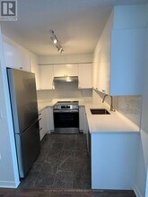 28 Olive Ave in Toronto, ON - Building Photo - Building Photo