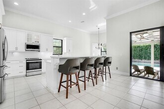 10918 NW 56th Ct in Coral Springs, FL - Foto de edificio - Building Photo