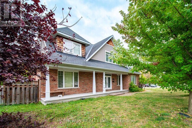 46 St Helen's Pl in Ottawa, ON - Building Photo - Building Photo