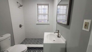 86 Stone St in Newark, NJ - Building Photo - Building Photo