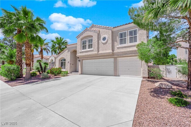 8112 Tropic Isle Cir in Las Vegas, NV - Building Photo - Building Photo