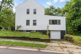 1114 Roslyn Ave in Akron, OH - Building Photo - Building Photo