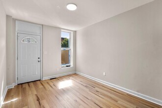 428 N Patterson Park Ave in Baltimore, MD - Building Photo - Building Photo