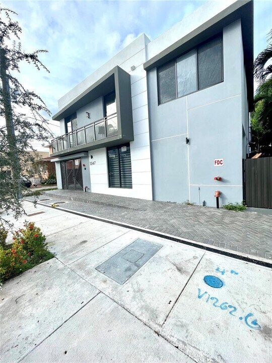 1547 NW 2nd St in Miami, FL - Building Photo