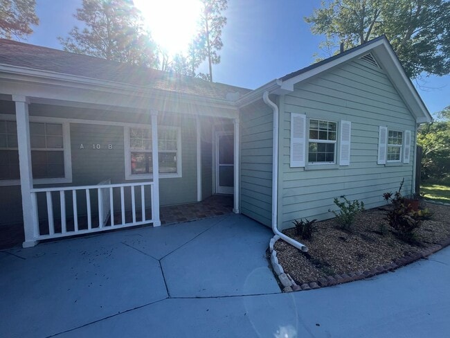 property at 10 Bradmore Ln