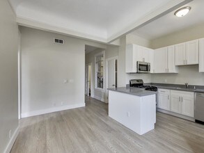 1115 Polk St-Unit -23 in San Francisco, CA - Building Photo - Building Photo