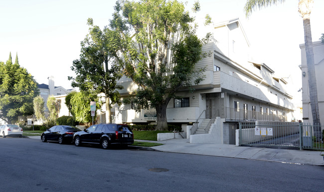 Kenmore Apartments in Sherman Oaks, CA - Building Photo - Building Photo