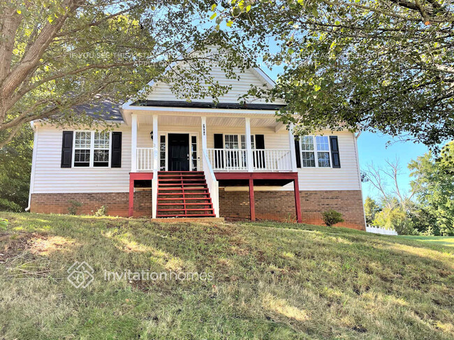 3800 Foliage Dr in Winston-Salem, NC - Building Photo - Building Photo