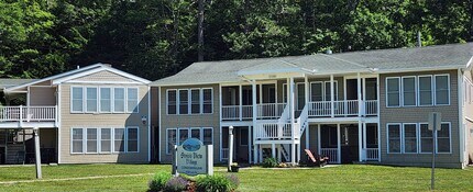 1330 Lake St in Bristol, NH - Building Photo - Building Photo