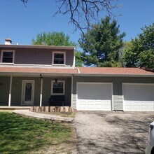 6520 Tottenham Rd in Madison, WI - Building Photo - Building Photo