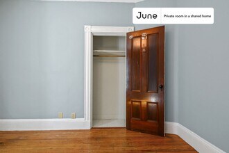 76 Easton St in Boston, MA - Building Photo - Building Photo