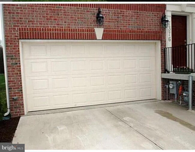 7376 Mockingbird Cir in Glen Burnie, MD - Building Photo - Building Photo