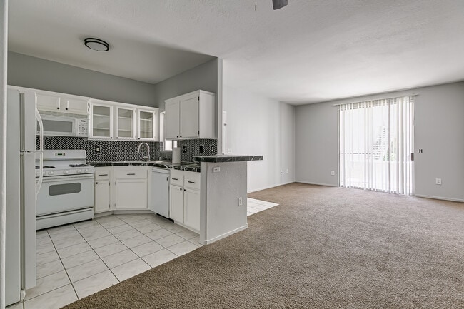 1300 S Arlington St, Unit 123 in Las Vegas, NV - Building Photo - Building Photo