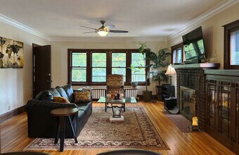 3546 Harriet Ave, Unit 3546 in Minneapolis, MN - Foto de edificio - Building Photo