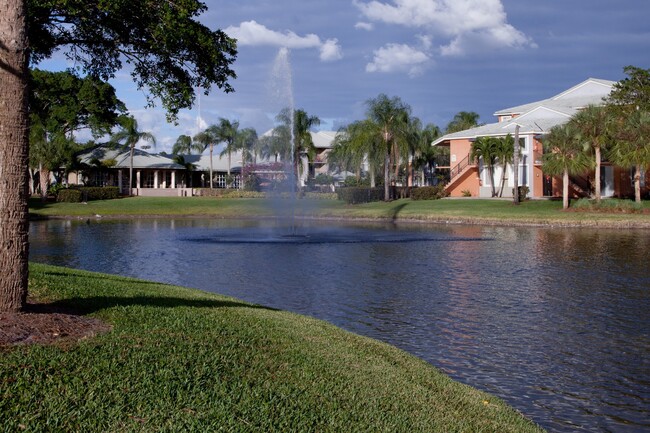 Lakes at Pembroke