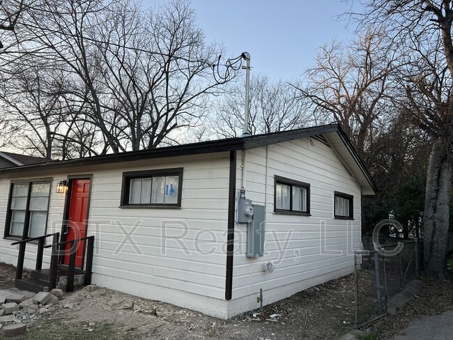 1423 Montague Ave in Dallas, TX - Building Photo - Building Photo