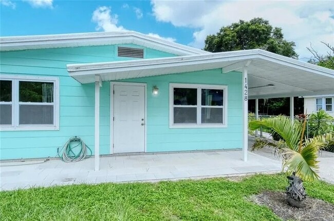 1428 16th St W in Bradenton, FL - Foto de edificio - Building Photo