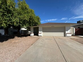 3010 E Hampton Cir in Mesa, AZ - Foto de edificio - Building Photo