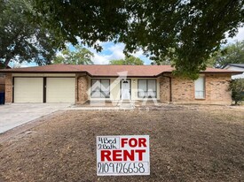 13207 La Ventana St in San Antonio, TX - Building Photo