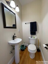 1 Larose Plz in Boston, MA - Building Photo - Building Photo