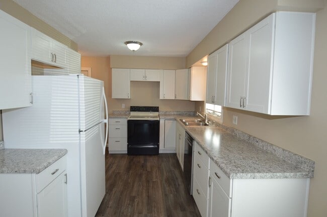 2602 11th Ave S in Grand Forks, ND - Building Photo - Building Photo