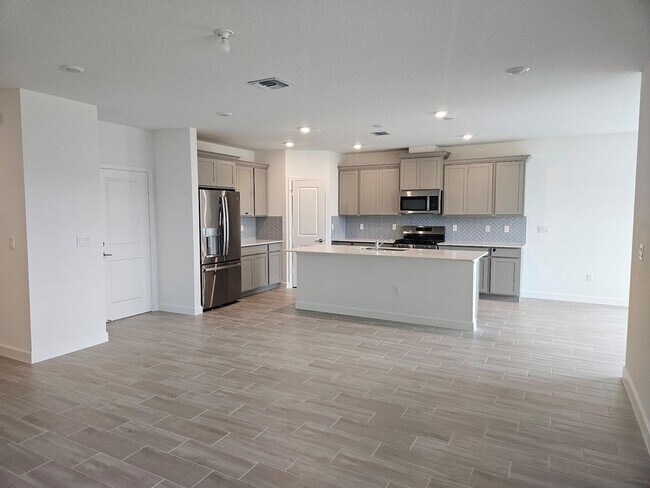 19576 Whispering Crk Rd in Loxahatchee, FL - Building Photo - Building Photo