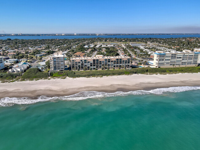property at 995 N Hwy A1A