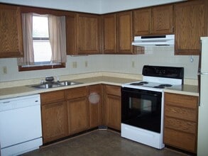 411 N Ridgeview Dr in Warrensburg, MO - Building Photo - Building Photo