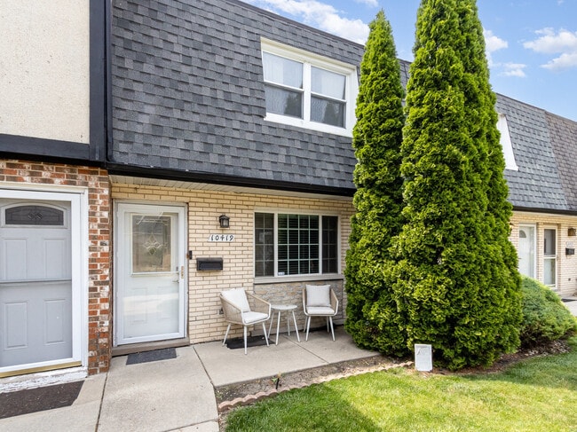 property at 10419 Massasoit Ave