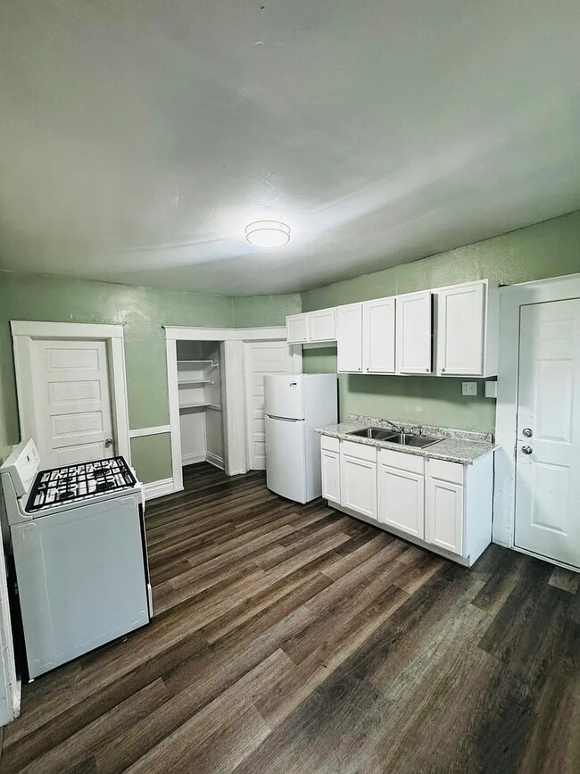 property at 1610 62nd St